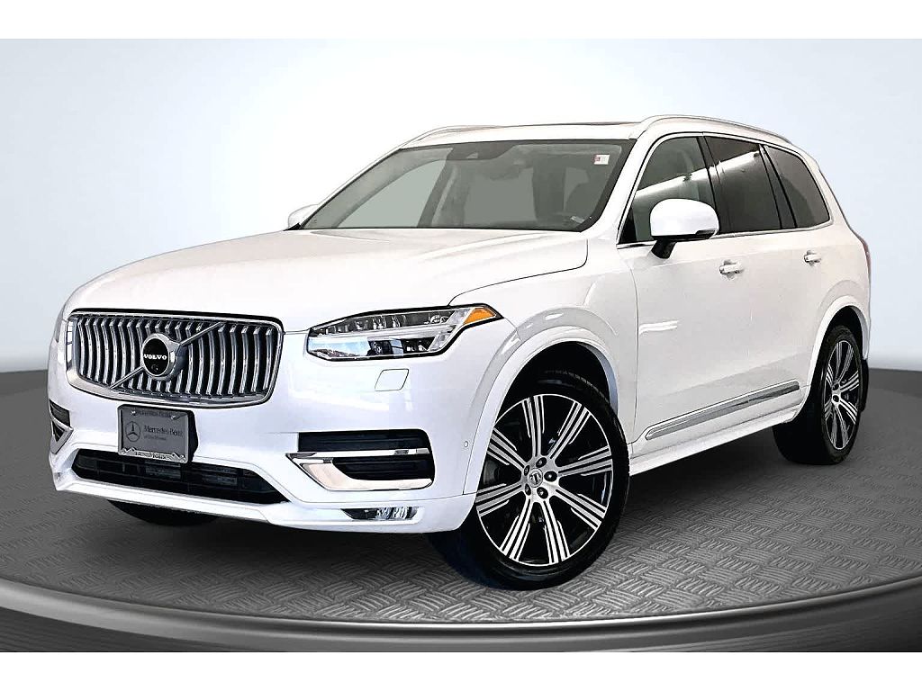 2022 Volvo XC90 T6 Inscription