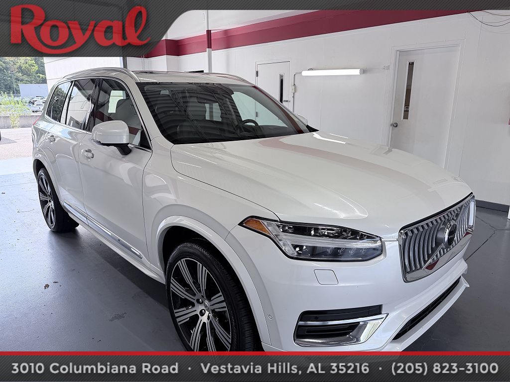 2022 Volvo XC90 T6 Inscription