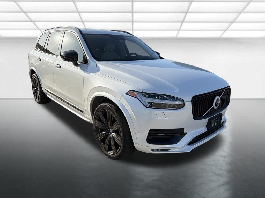 2022 Volvo XC90 T6 Inscription