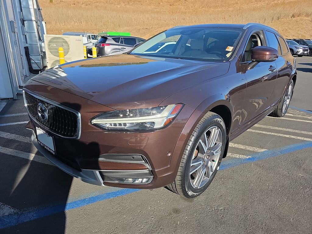2017 Volvo V90 T6