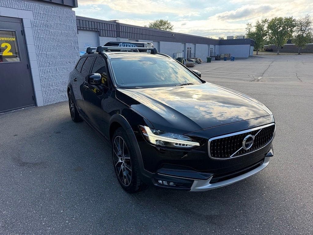 2020 Volvo V90 T6