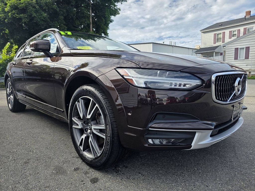 2017 Volvo V90 T6