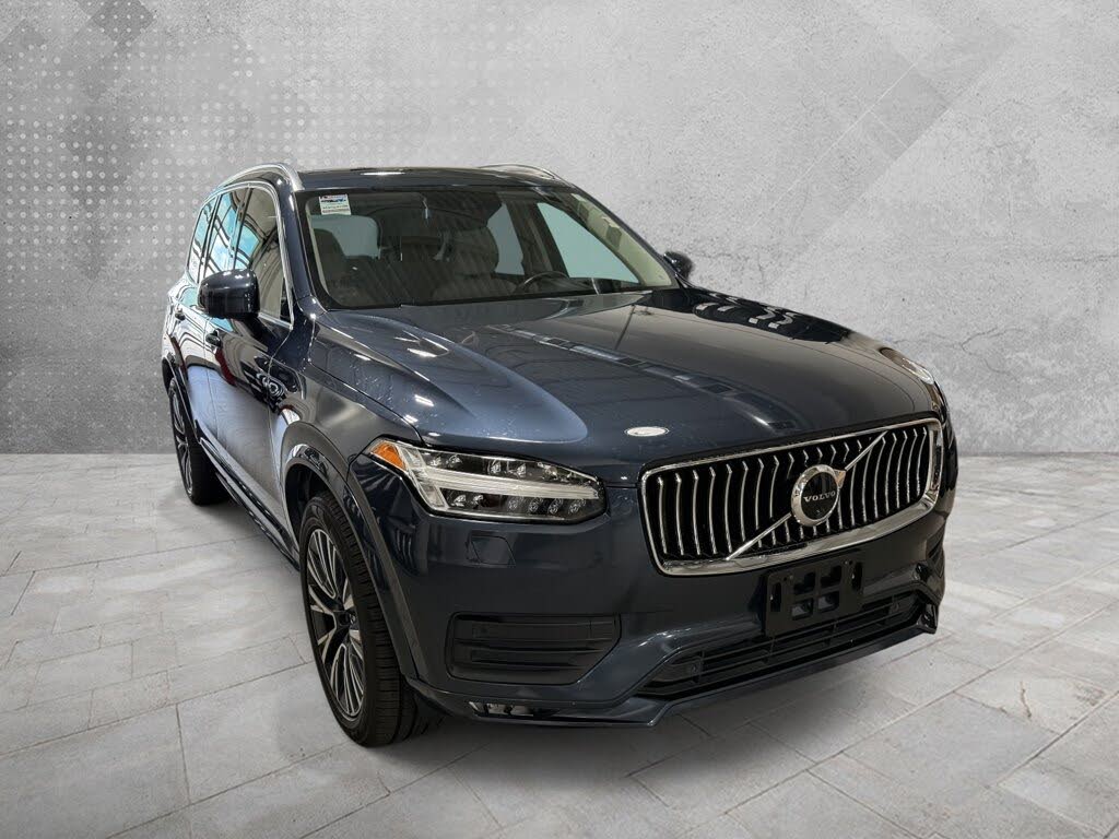 2021 Volvo XC90 T6 Momentum