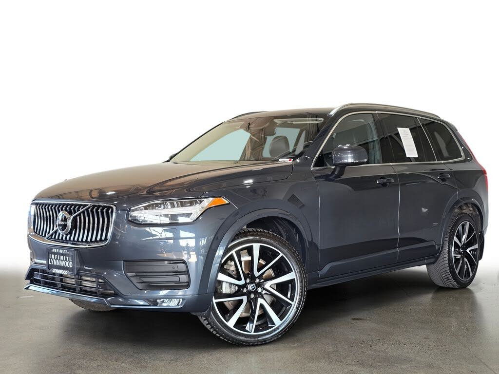 2021 Volvo XC90 T6 Momentum