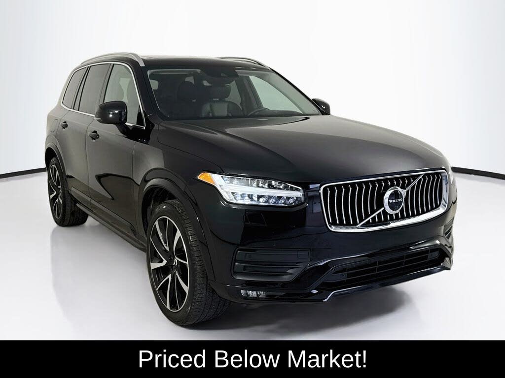 2021 Volvo XC90 T6 Momentum