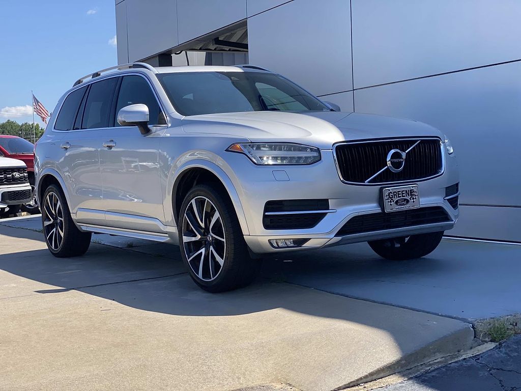 2018 Volvo XC90 T6 AWD 7-Passenger Momentum