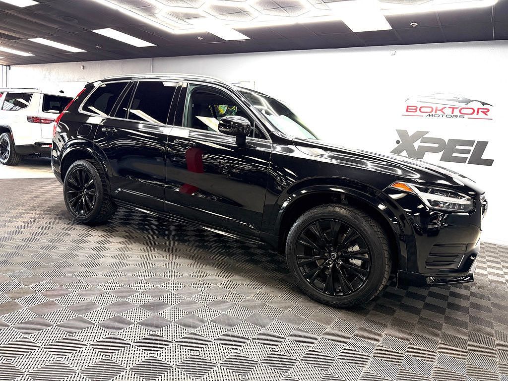 2020 Volvo XC90 T6 Momentum