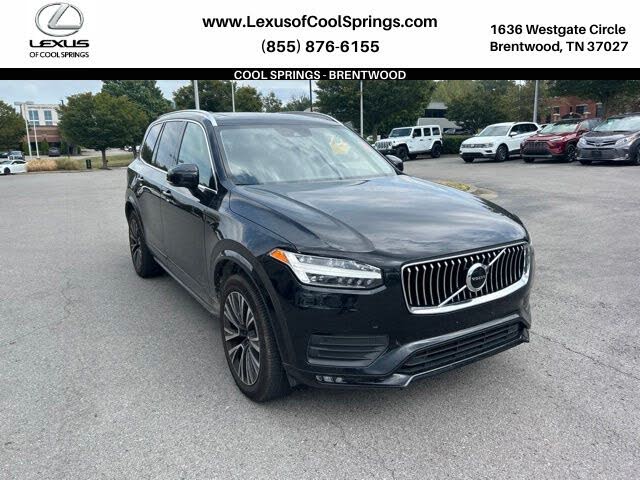 2022 Volvo XC90 T6 Momentum