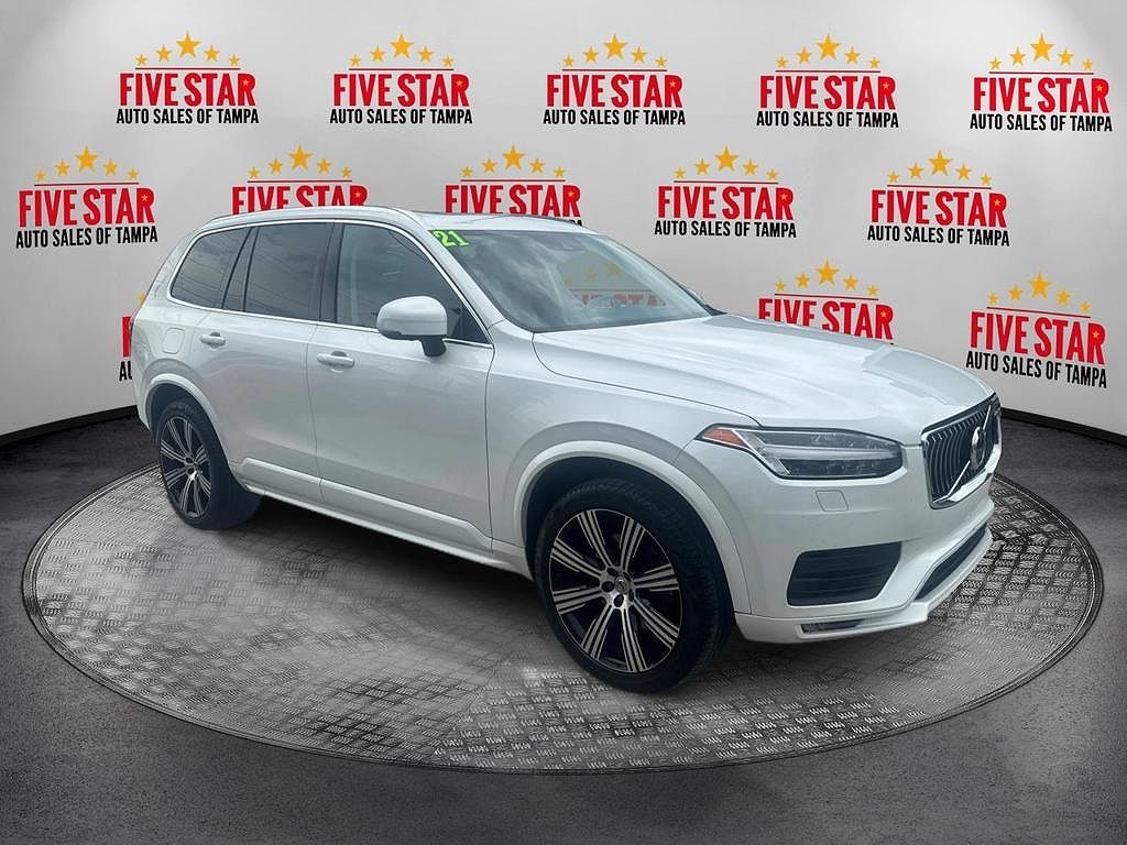 2021 Volvo XC90 T6 Momentum