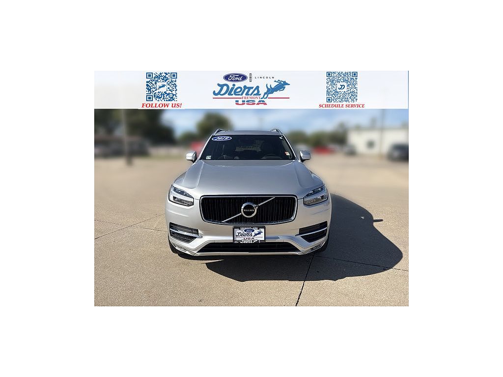 2019 Volvo XC90 T6 Momentum