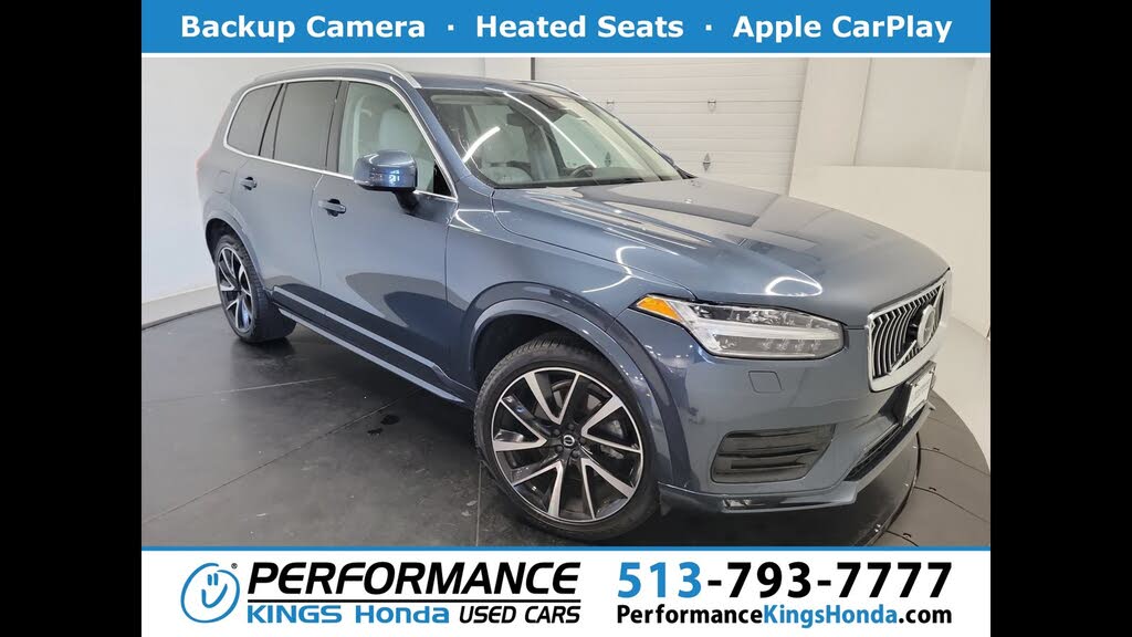 2022 Volvo XC90 T6 Momentum