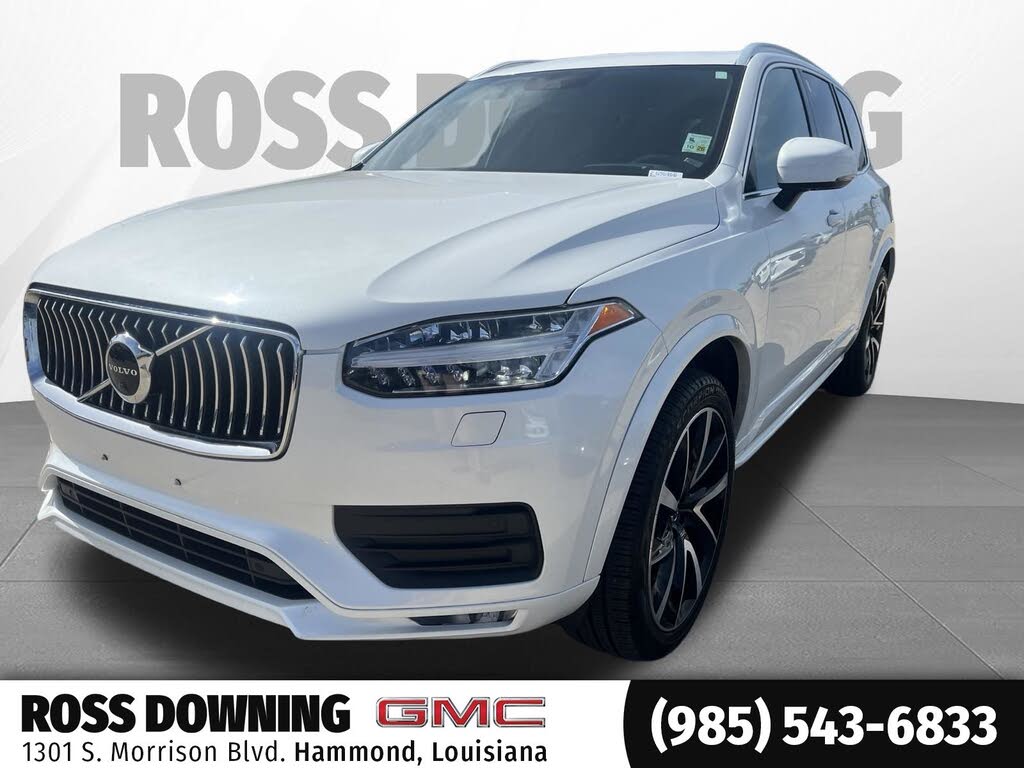 2022 Volvo XC90 T6 Momentum