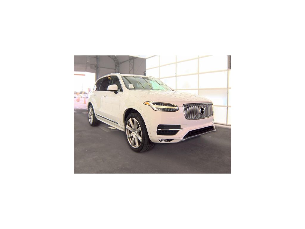 2019 Volvo XC90 T6 Inscription