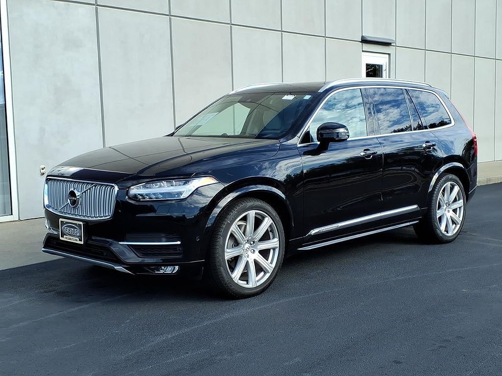2019 Volvo XC90 T6 Inscription
