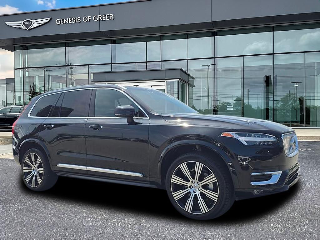 2022 Volvo XC90 T6 Inscription