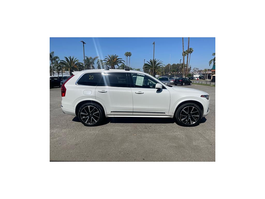 2019 Volvo XC90 T6 Inscription