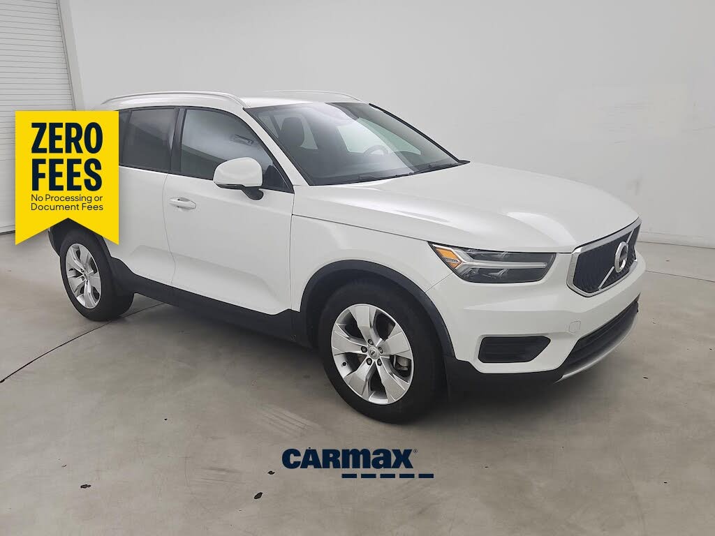 2020 Volvo XC40 T4 Momentum