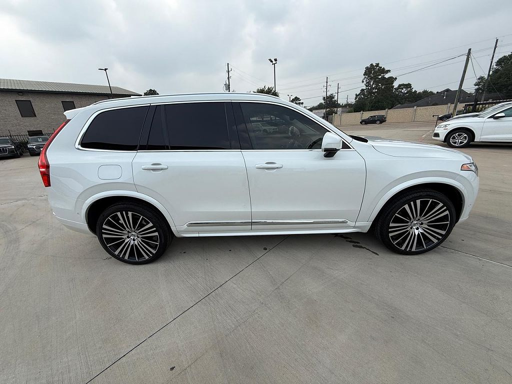 2021 Volvo XC90 Recharge Plug-In Hybrid T8 Inscription Expression