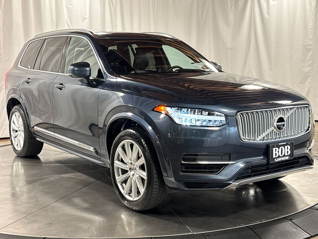 2019 Volvo XC90 T8 Inscription Twin Engine Plug-In Hybrid