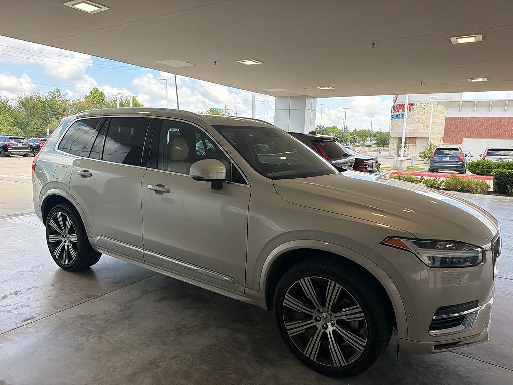 2022 Volvo XC90 Recharge Plug-In Hybrid T8 Inscription