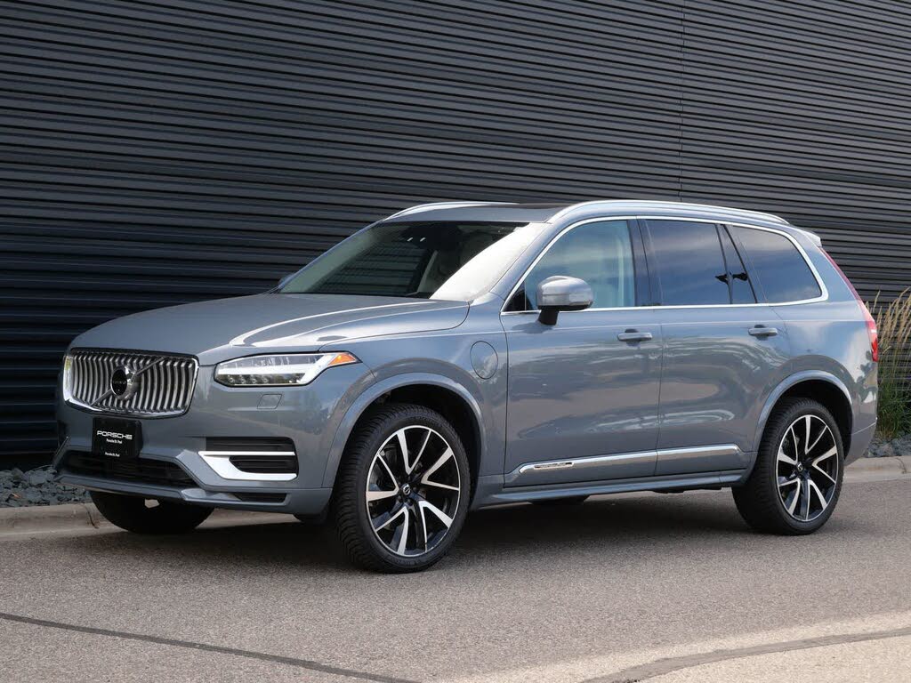 2022 Volvo XC90 Recharge Plug-In Hybrid T8 Inscription Expression