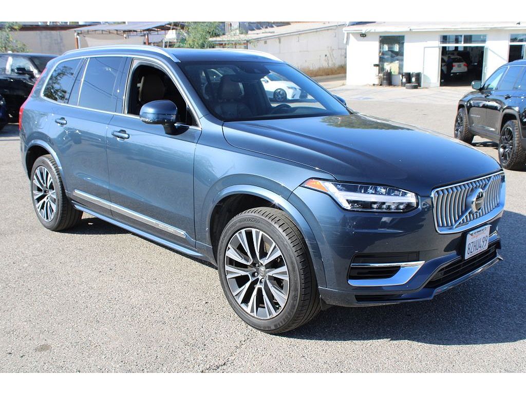 2022 Volvo XC90 Recharge Plug-In Hybrid T8 Inscription Expression