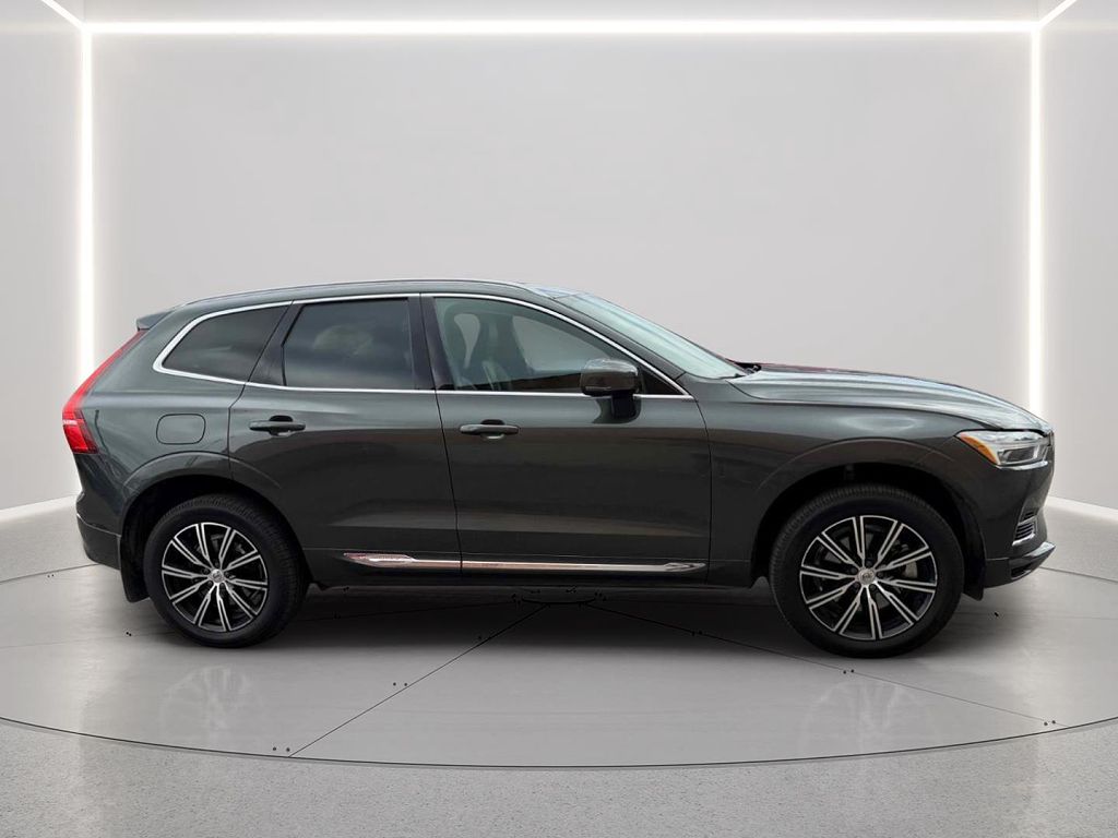 2020 Volvo XC60 T8 Inscription Twin Engine Plug-In Hybrid