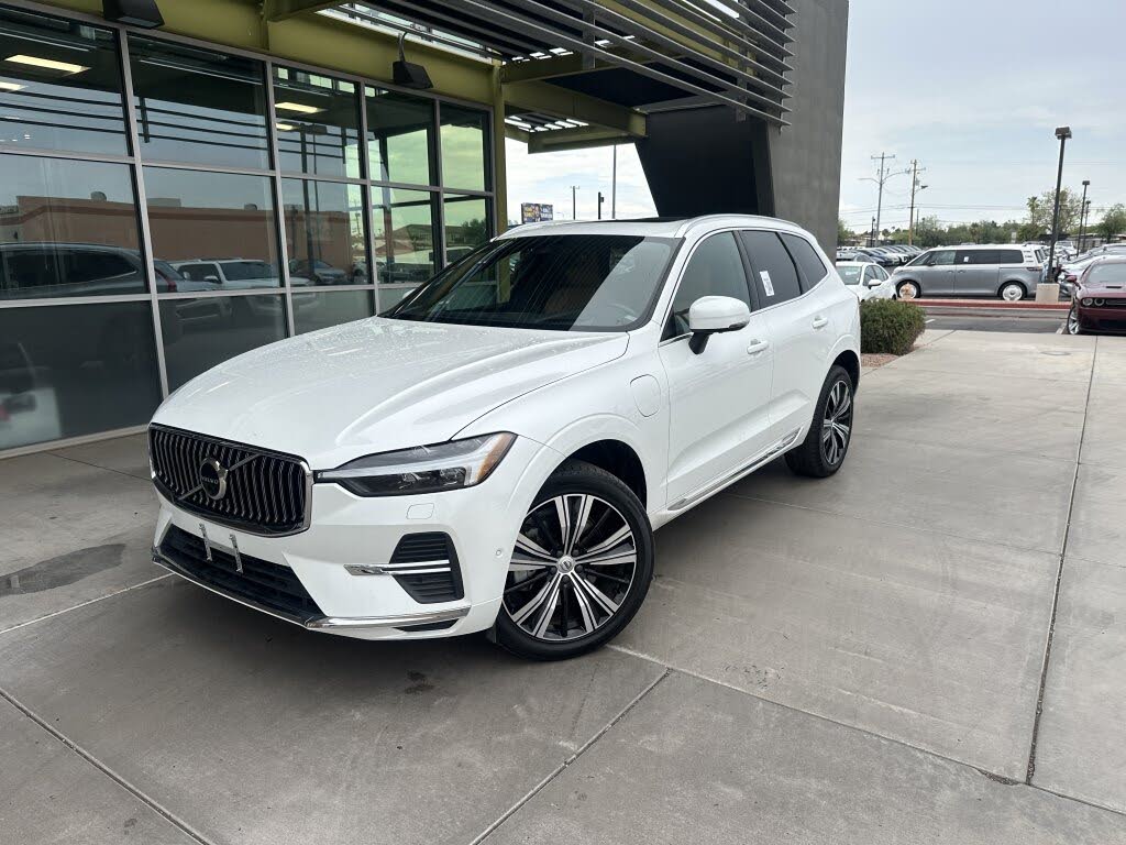 2022 Volvo XC60 Recharge Plug-In Hybrid T8 Inscription
