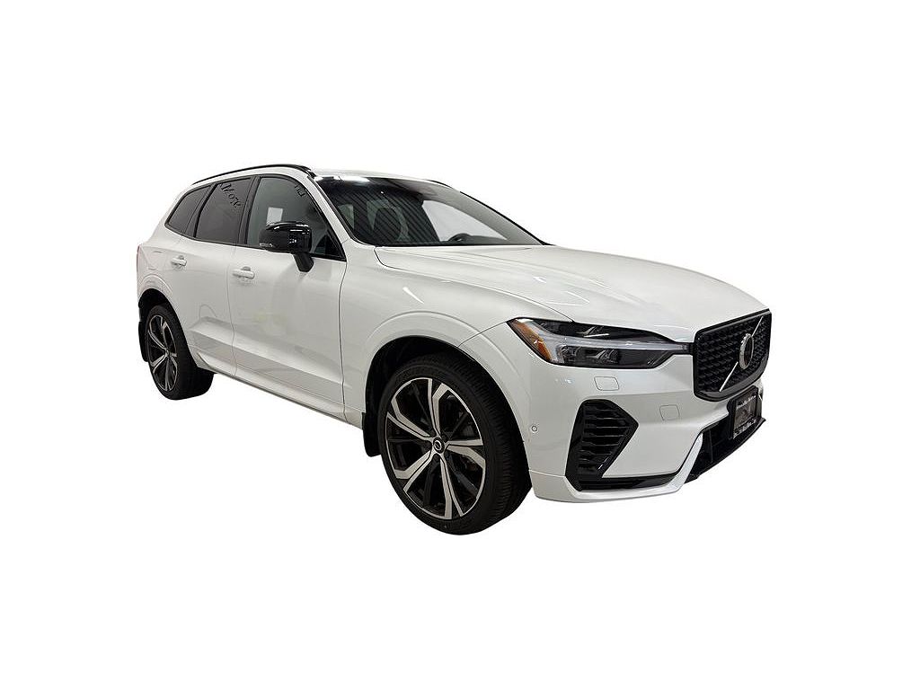 2022 Volvo XC60 Recharge Plug-In Hybrid T8 R-Design