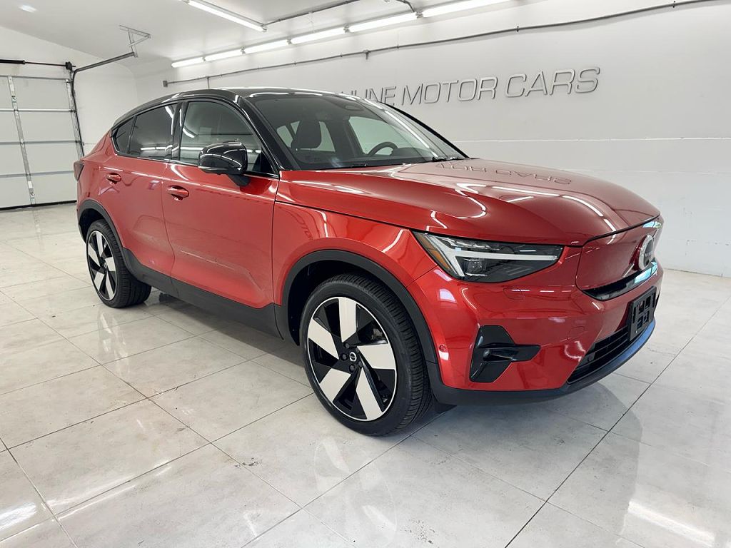 2022 Volvo C40 Ultimate