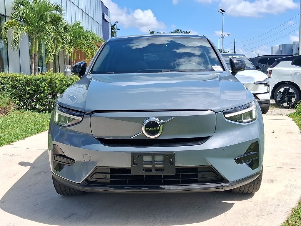 2023 Volvo C40 Recharge Core