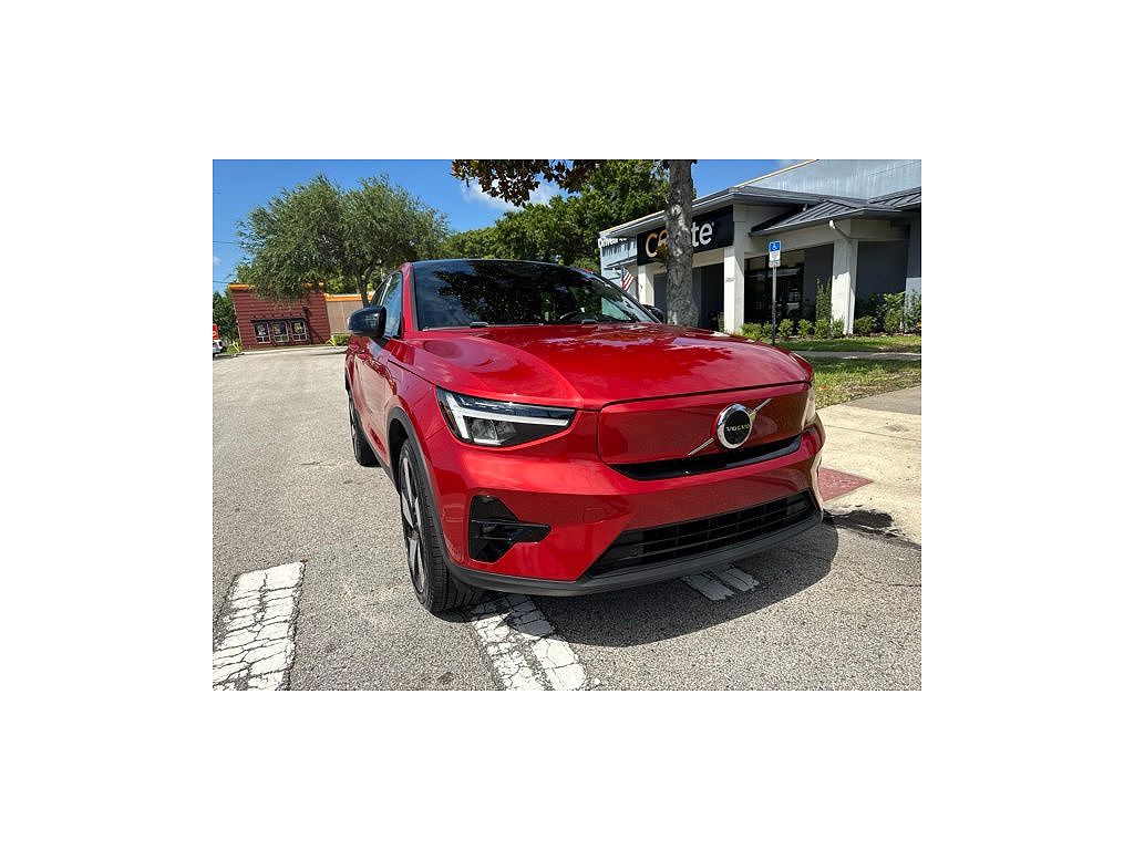 2023 Volvo C40 Recharge Pure Electric Twin Plus