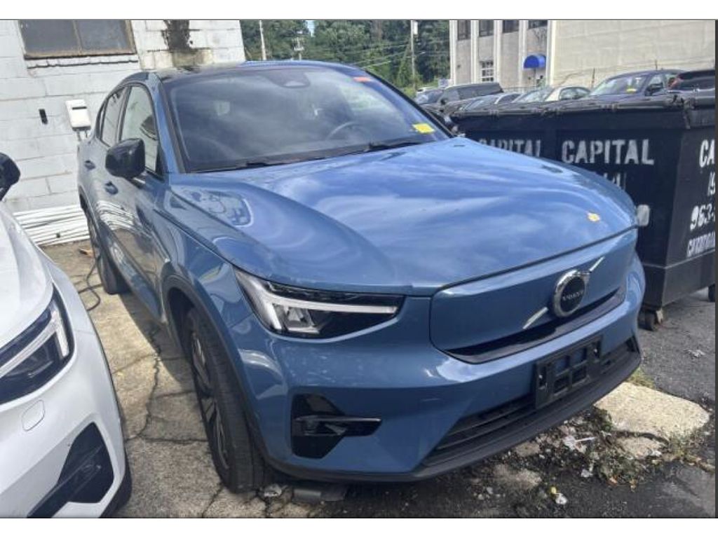 2023 Volvo C40 Recharge Pure Electric Twin Plus