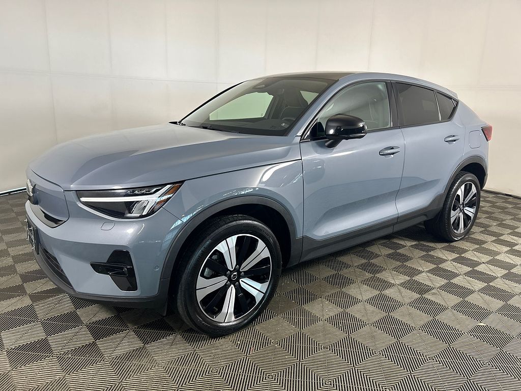 2023 Volvo C40 Plus