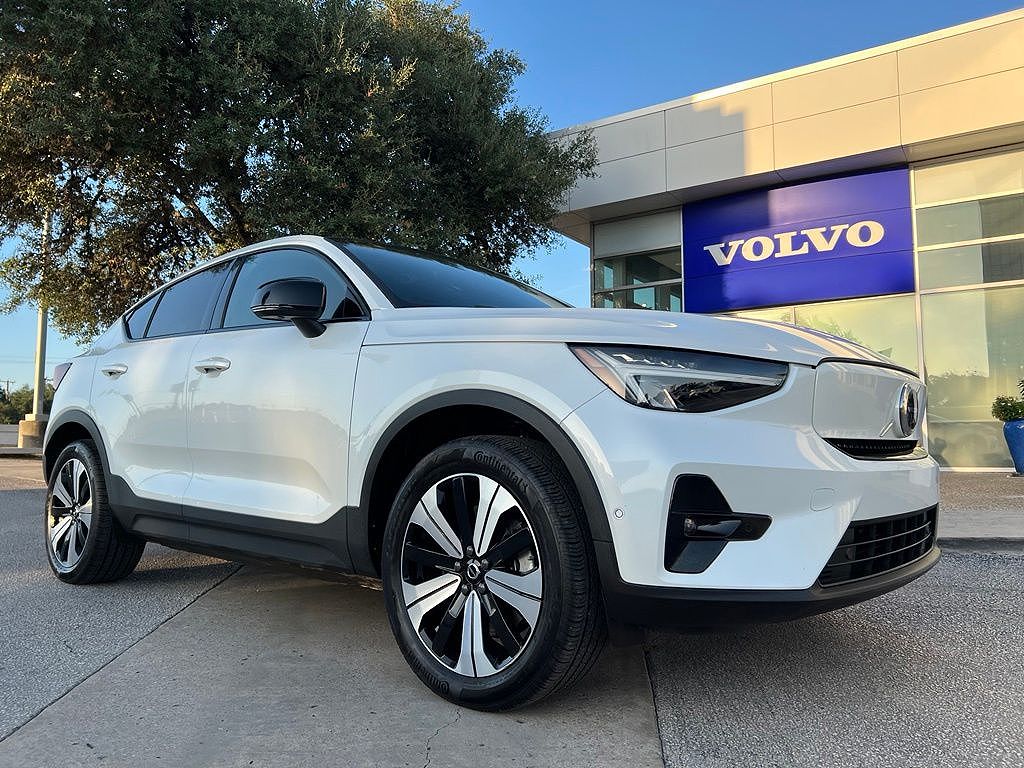 2023 Volvo C40 Plus