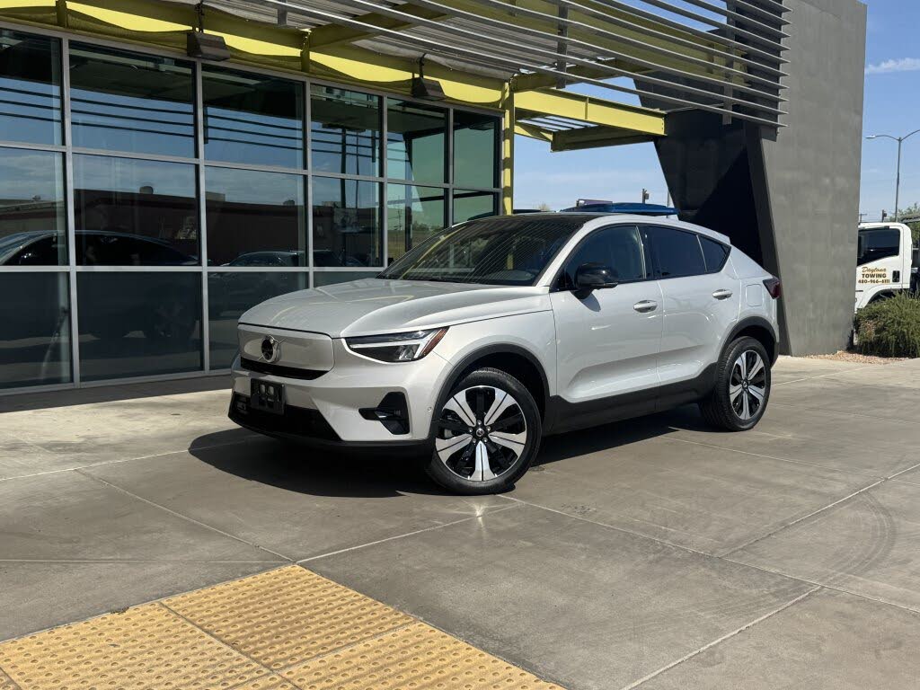 2023 Volvo C40 Plus