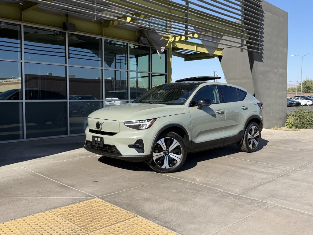 2023 Volvo C40 Plus