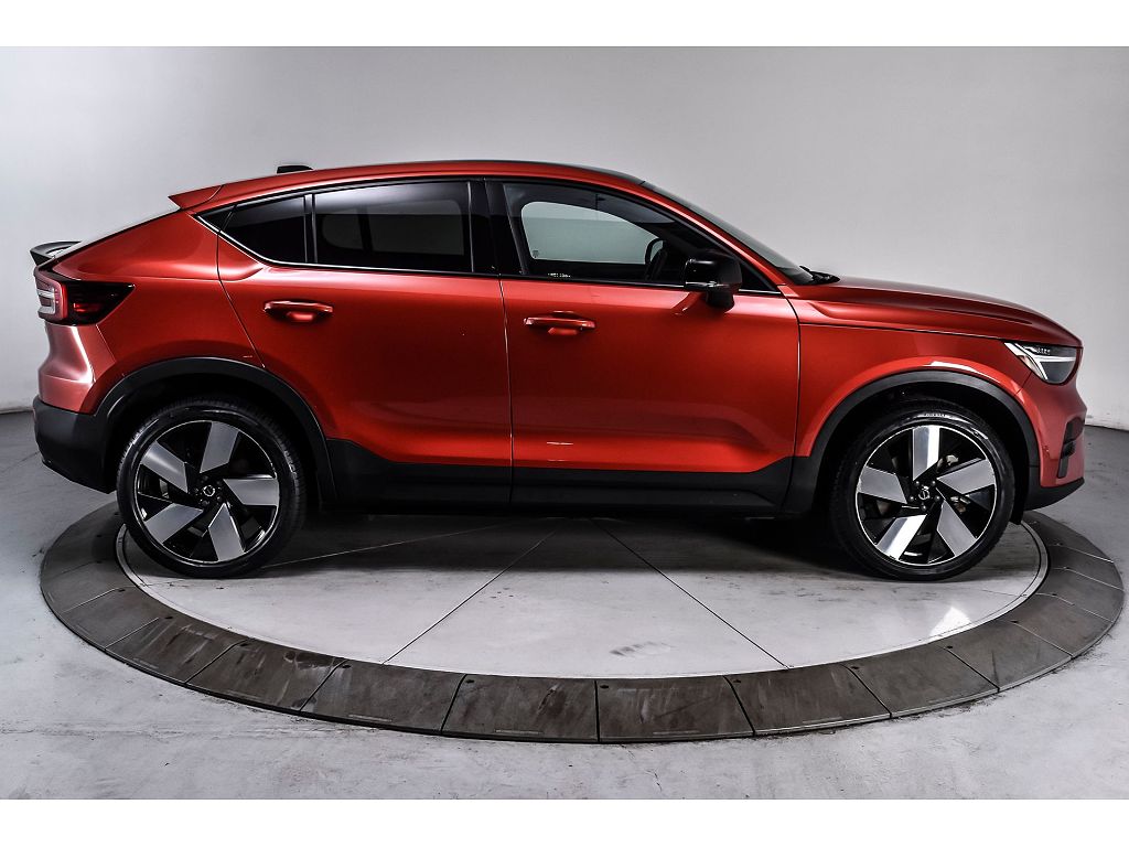 2023 Volvo C40 Plus