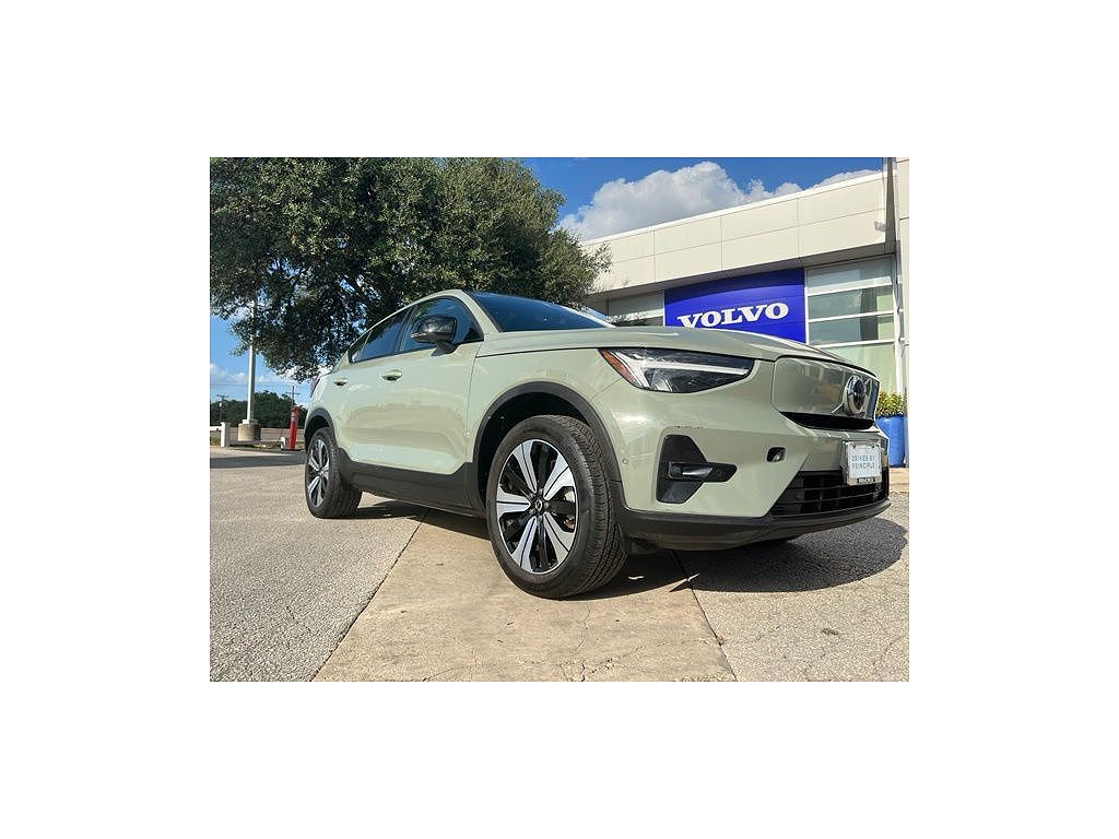 2023 Volvo C40 Recharge Plus