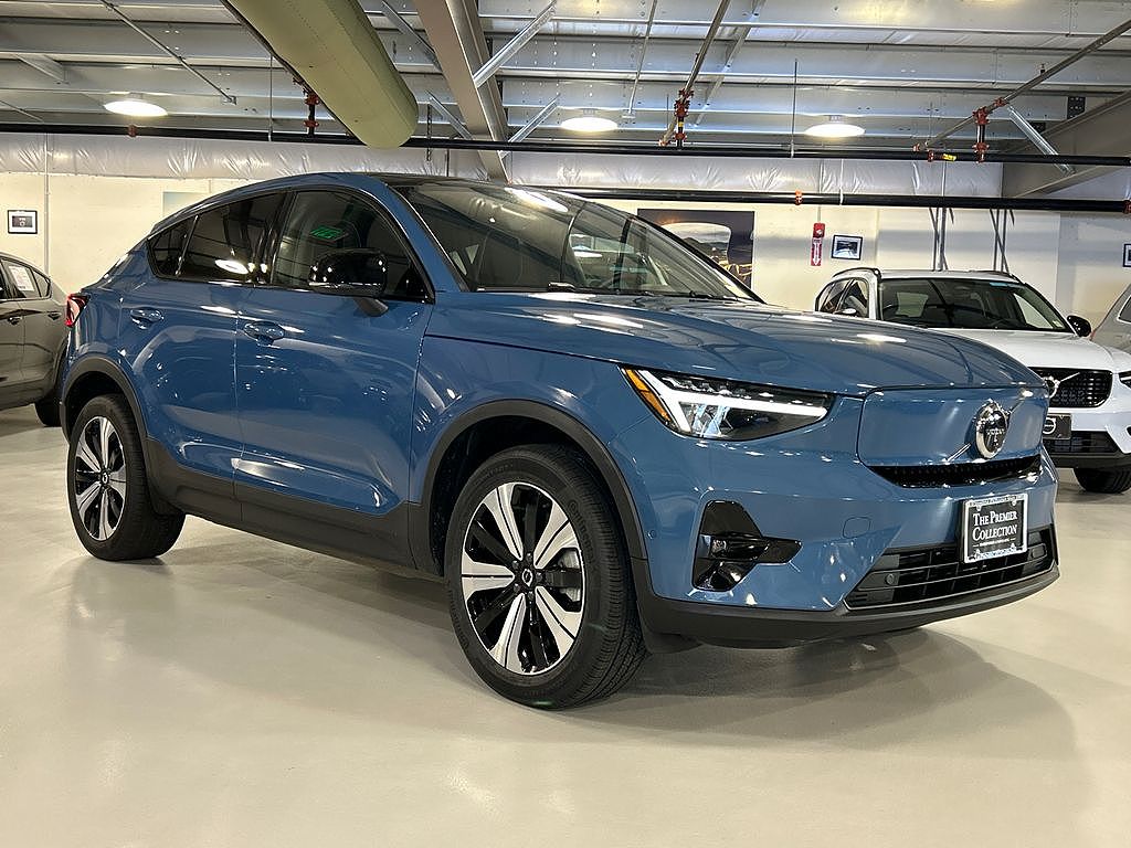 2023 Volvo C40 Plus