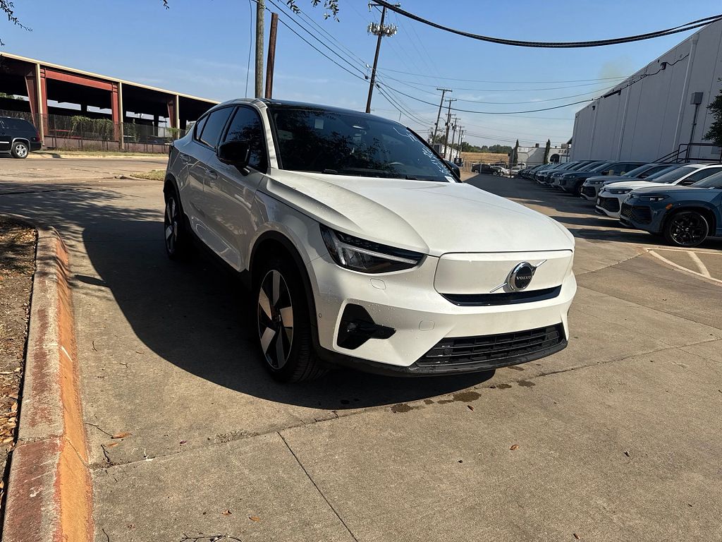 2023 Volvo C40 Plus