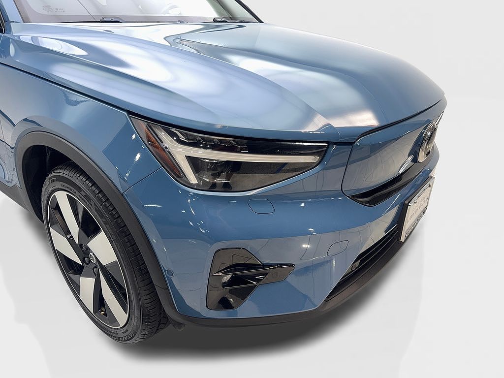 2023 Volvo C40 Ultimate