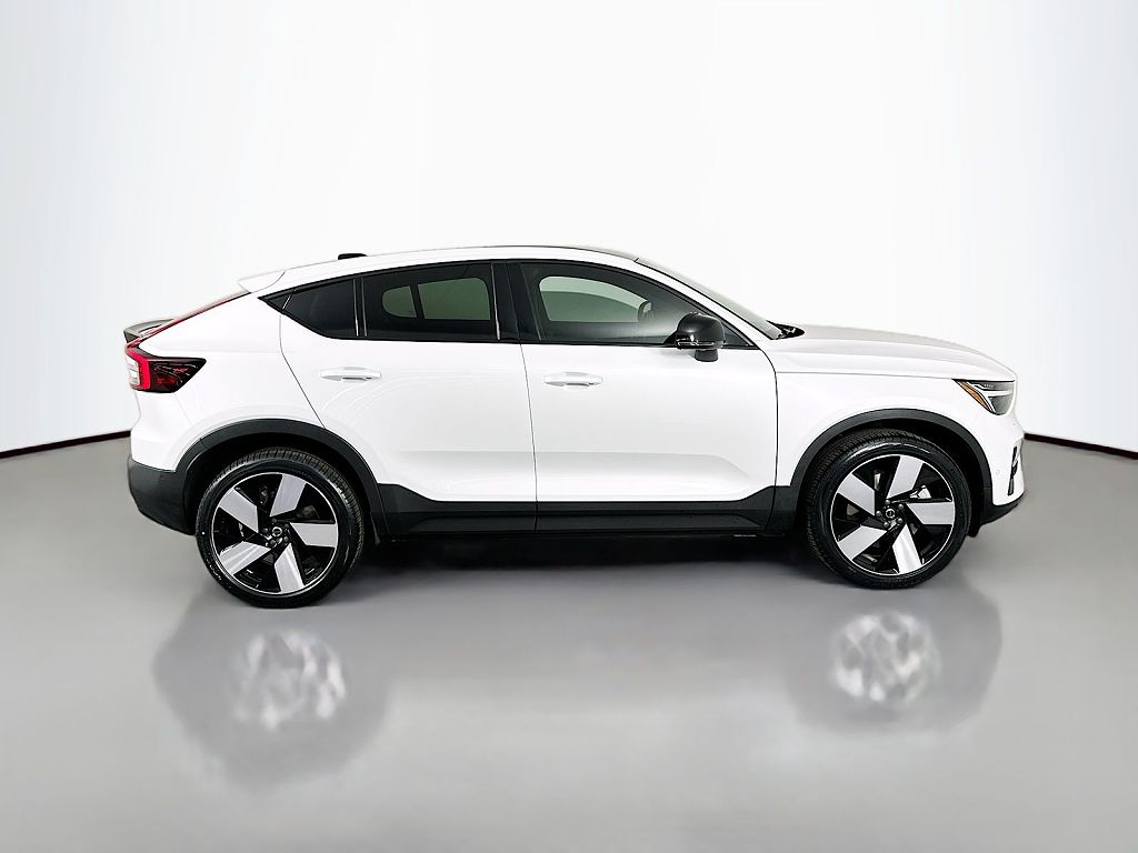 2023 Volvo C40 Ultimate