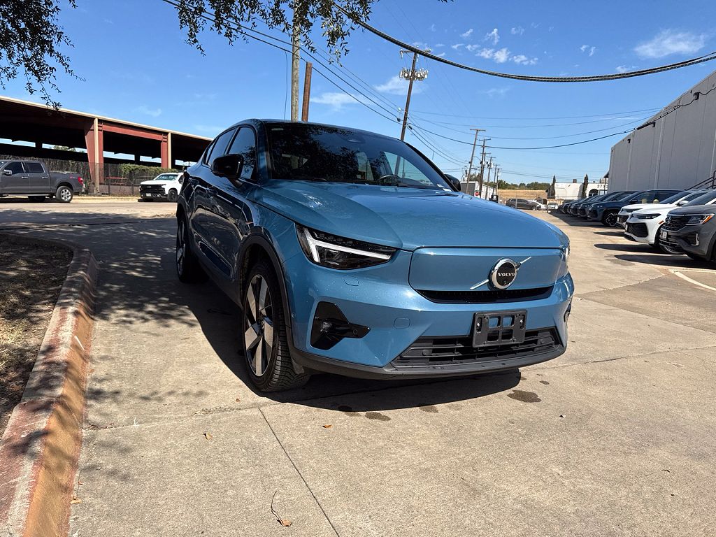 2023 Volvo C40 Ultimate