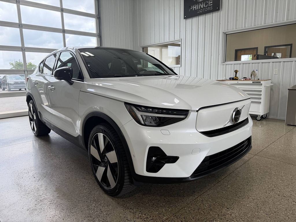 2023 Volvo C40 Ultimate