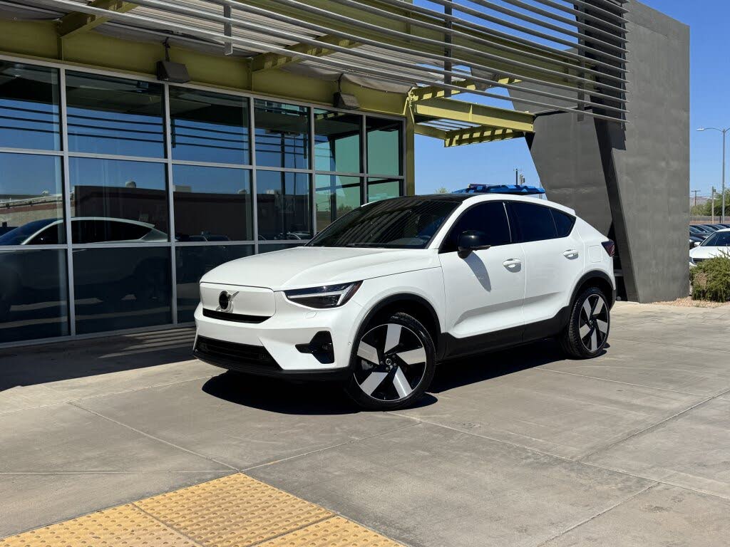 2023 Volvo C40 Ultimate