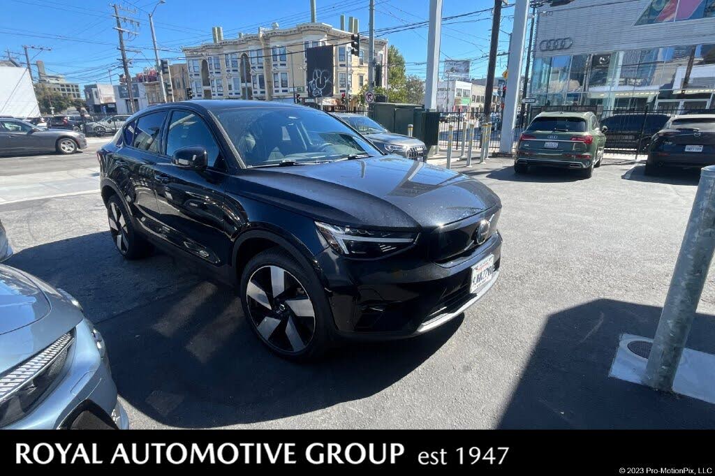 2023 Volvo C40 Recharge photo 1