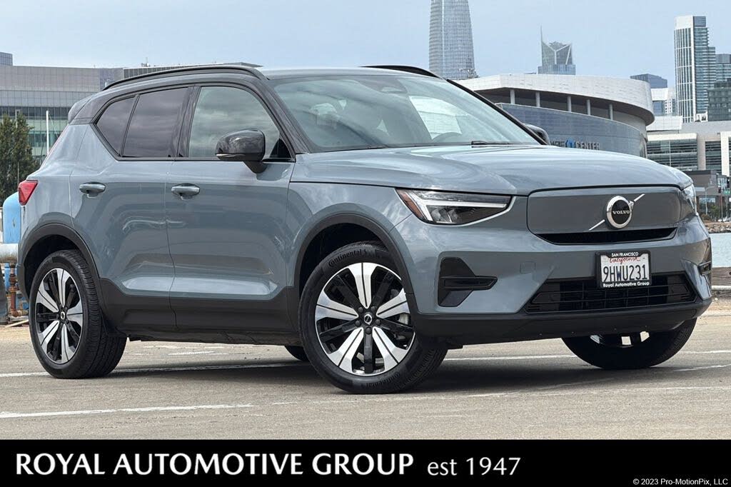 2023 Volvo XC40 Recharge Core