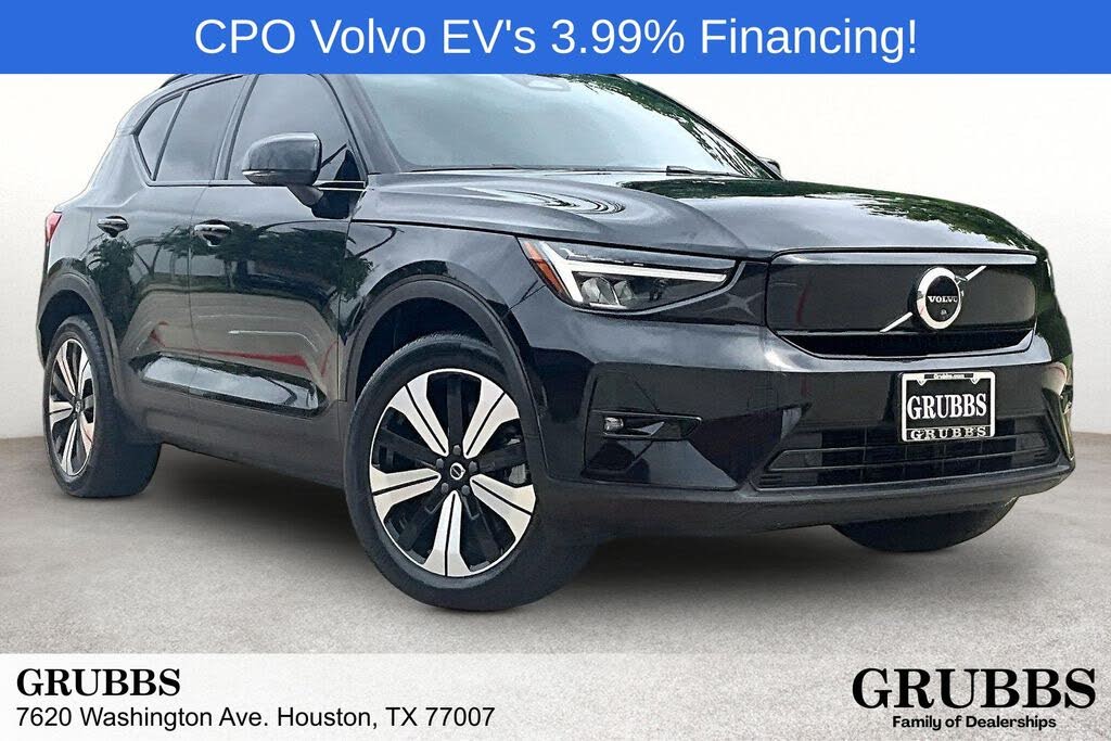2023 Volvo XC40 Plus