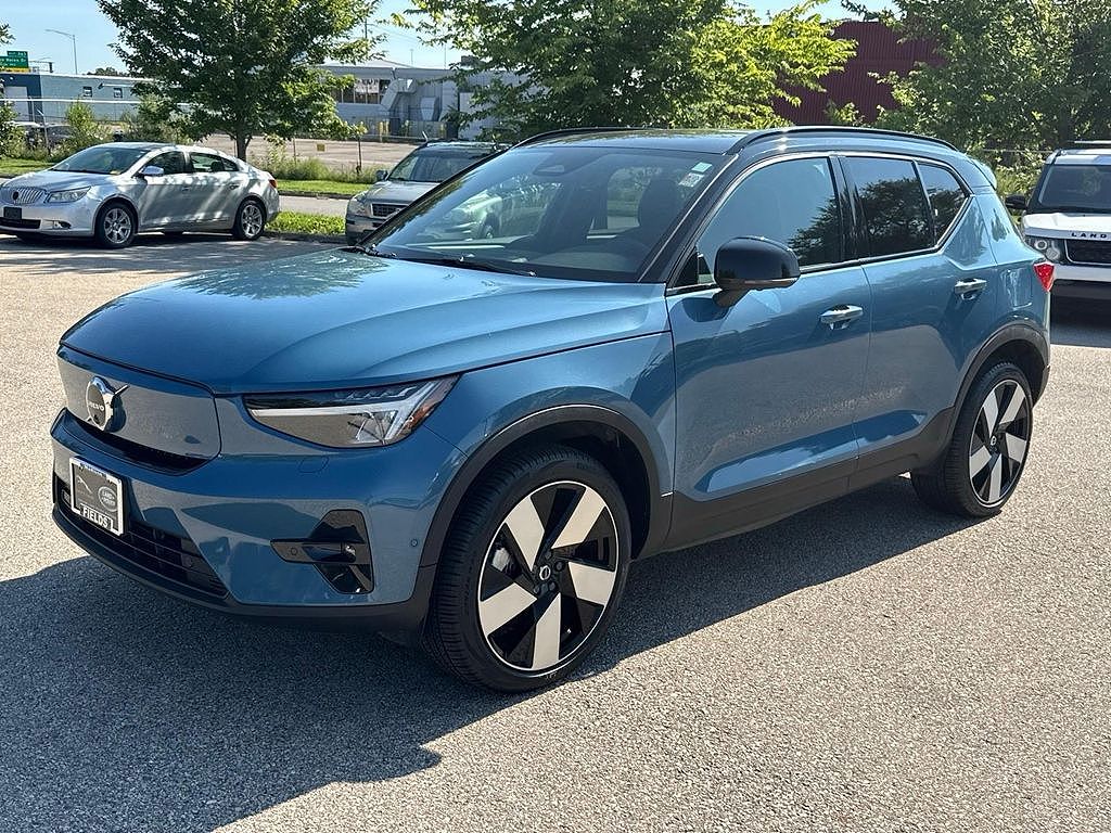 2023 Volvo XC40 Ultimate